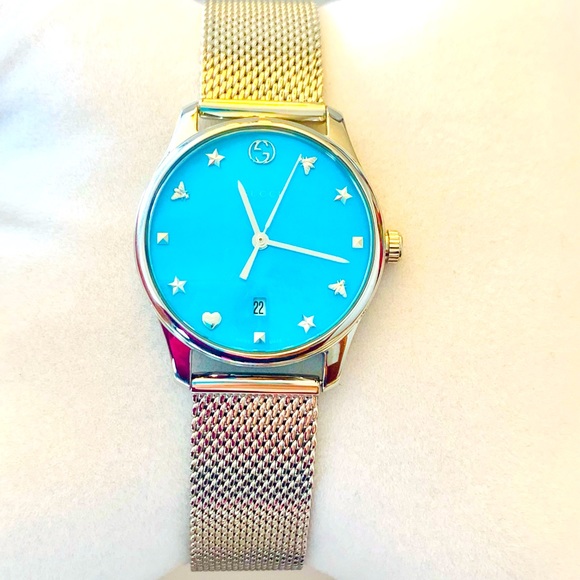 Gucci Accessories - ❤️Authentic Gucci mother of Pearl watch ❤️
